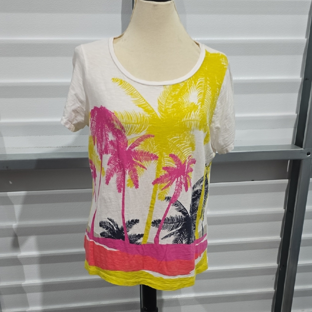 Crown & Ivy Yellow and Pink Beach Graphic T-Shirt Size 1X Palm Trees